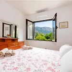 Maria's Sunshine Place *