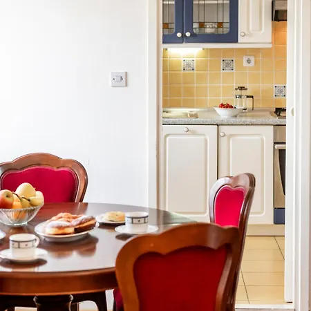 Maria's Sunshine Place