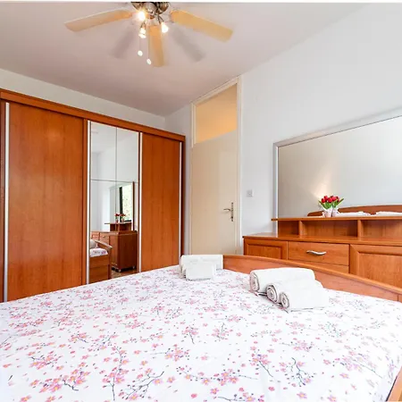 Maria's Sunshine Place Apartment Cavtat