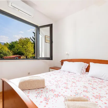 Maria's Sunshine Place Apartman Cavtat