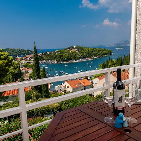 Maria's Sunshine Place Apartman