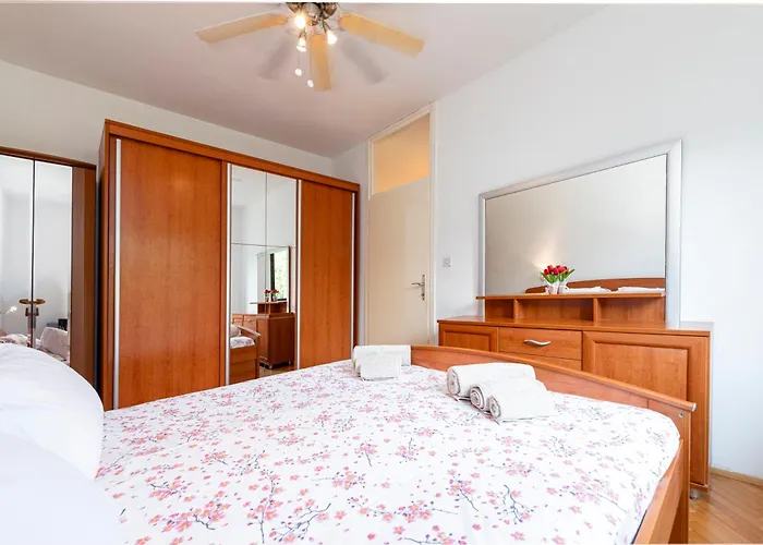 Maria's Sunshine Place Daire Cavtat