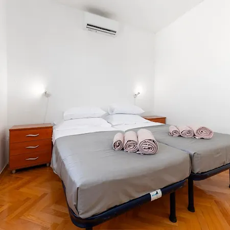 Maria's Sunshine Place * קאבטאט