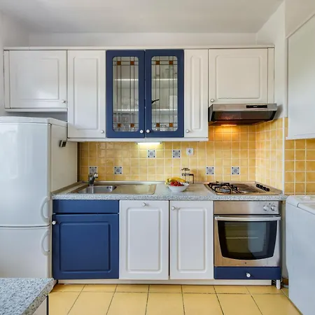 Maria's Sunshine Place דירה